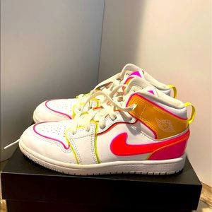 Nike Air Jordan 1 Mid
